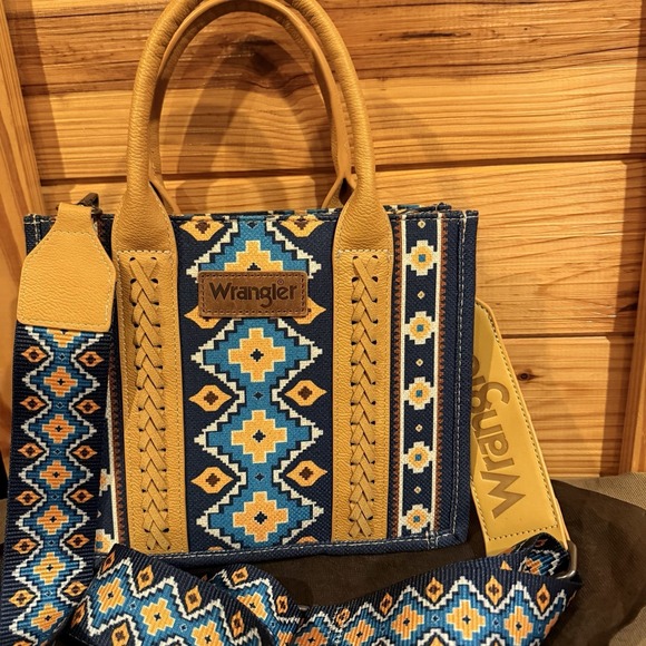 Wrangler Handbags - Wrangler Southwestern Aztec Print Canvas Tote Crossbody Bag Blue & Mustard New